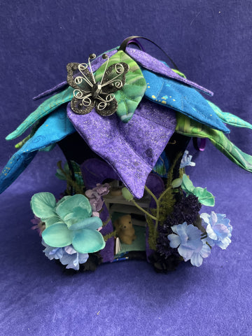 Fairy Cottage - Leaf Roof