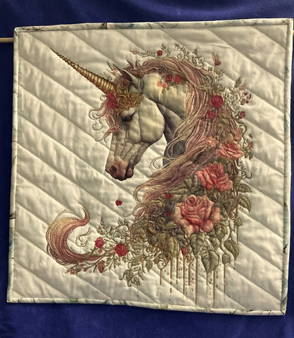 Wall quilt - Unicorn of the Roses
